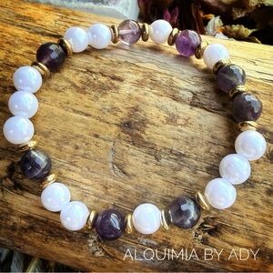 Amethyst + White Pearl Bracelet • Gold Accents • 8mm Beads
